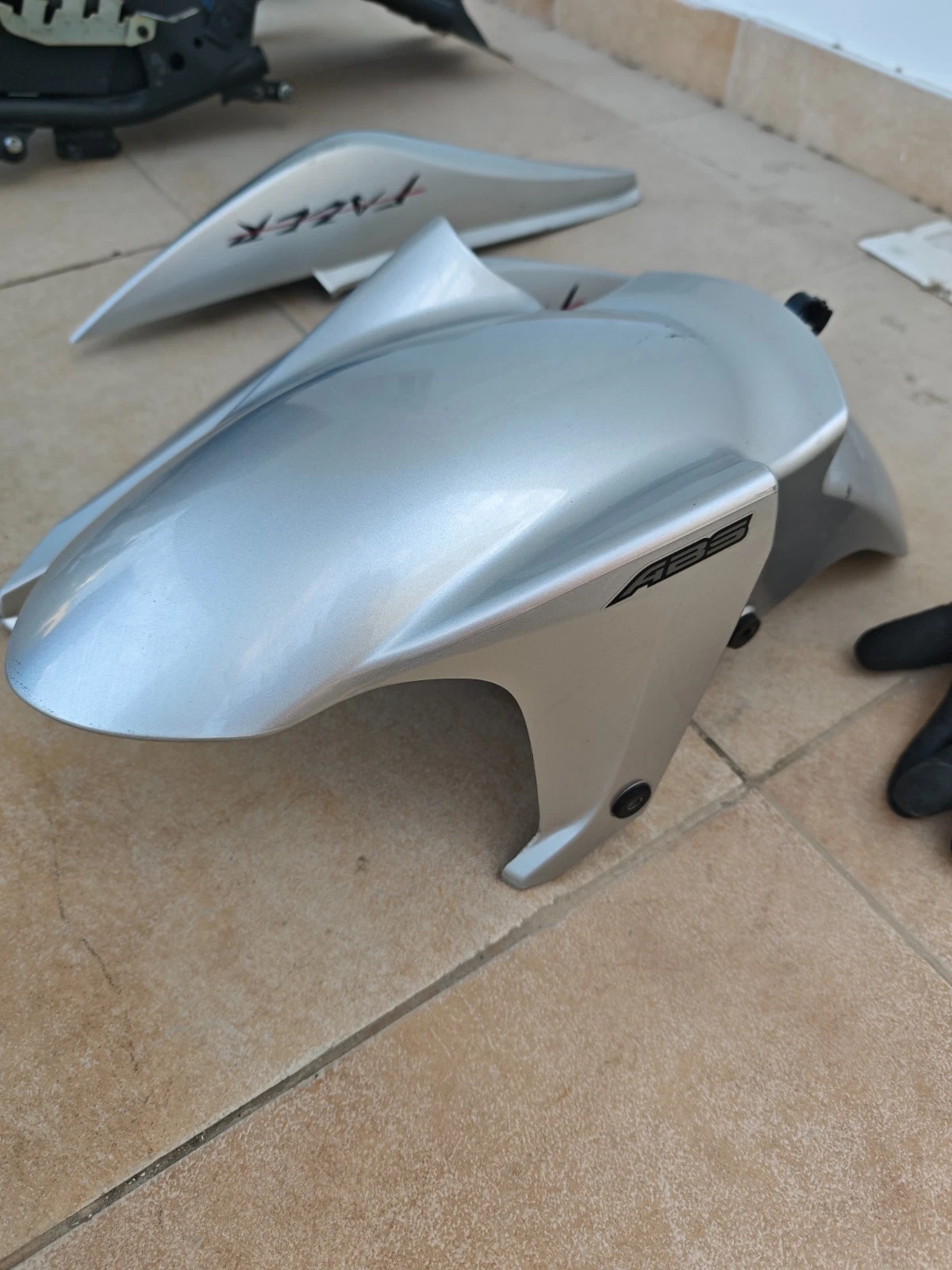 Fazer 600 S2 2007-2011 Wheel Fairing Mudguard OEM ABS 4S82151100P0
