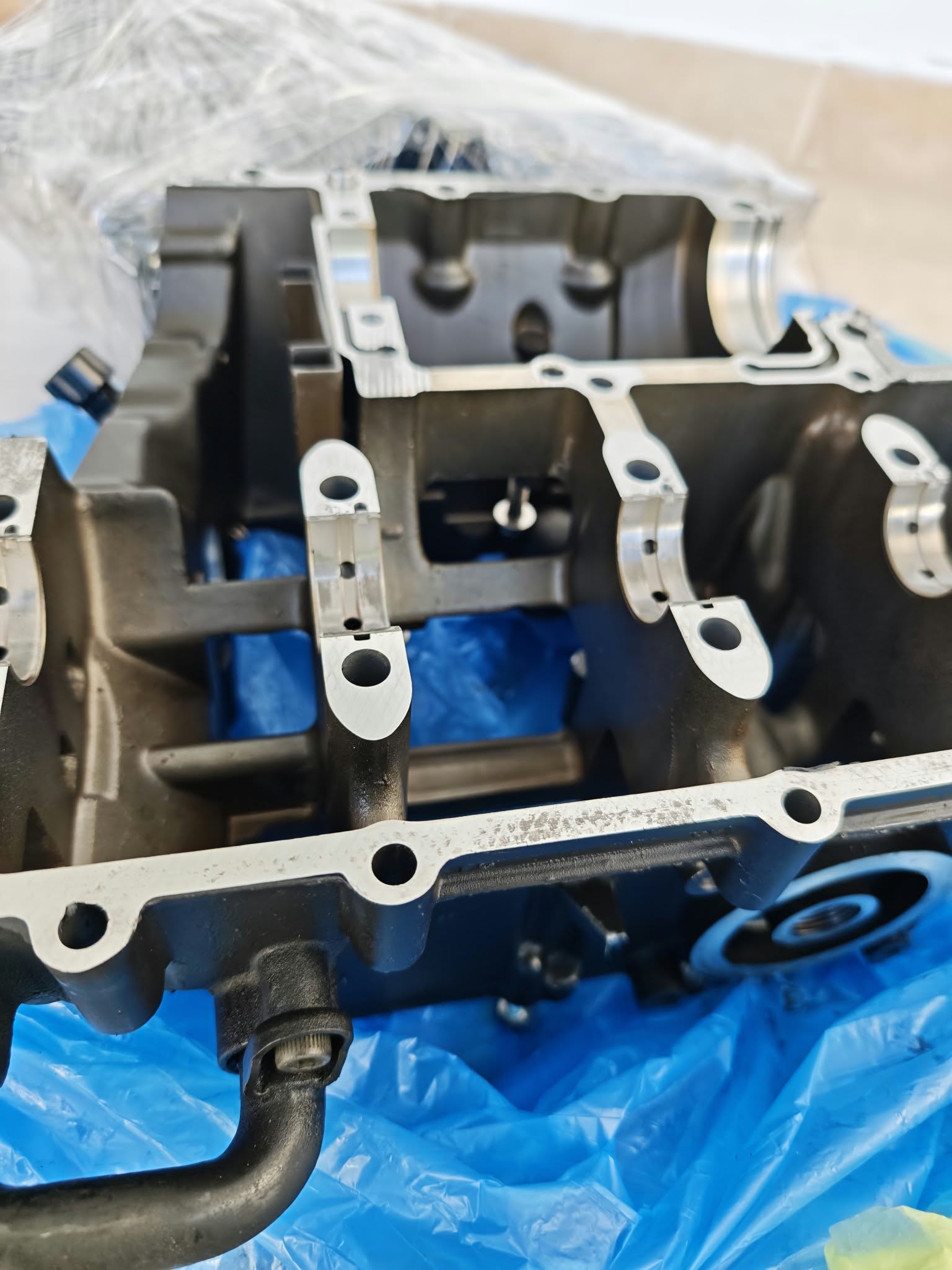 YAMAHA FAZER 600 S2 FZ6S 2007-2011 BOTH CRANKCASES ENGINE CASES 1B3151000100 - Image 5