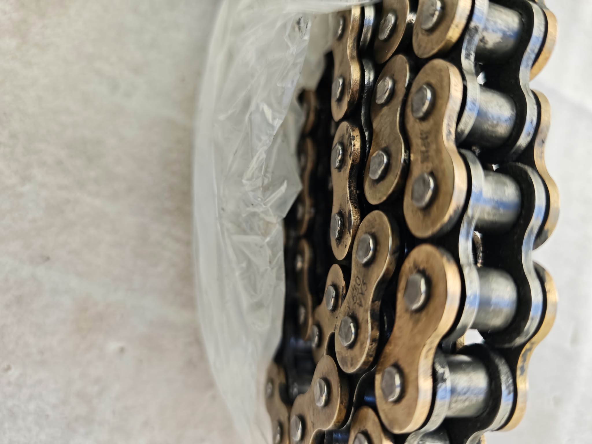 D.I.D DID 530 VX3 Xring Drive Chain Gold 120 Links with Rivet Master Link - Image 5