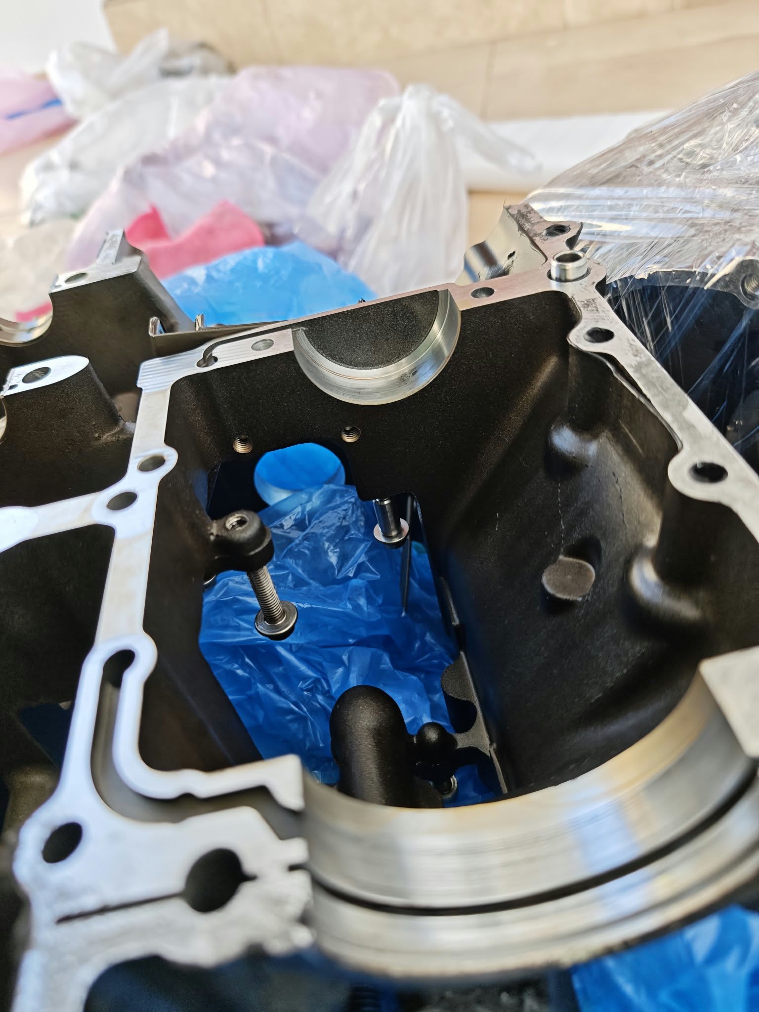 YAMAHA FAZER 600 S2 FZ6S 2007-2011 BOTH CRANKCASES ENGINE CASES 1B3151000100 - Image 2