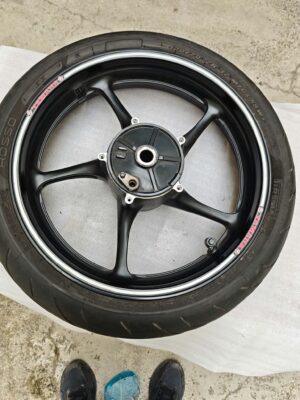 2008 YAMAHA FZ 6 S2 FAZER FRONT WHEEL ALLOY RIM + TYRE 4P5W25160098