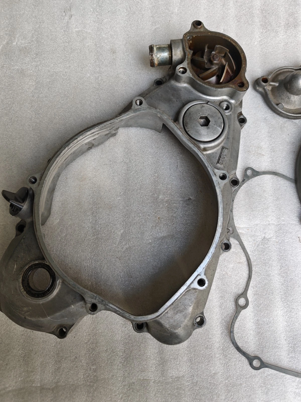 HONDA CRF 450 CRANKCASE COVER + WATERPUMP 11351-MEY-A30 11331-MEY-670 POLISHED - Image 7